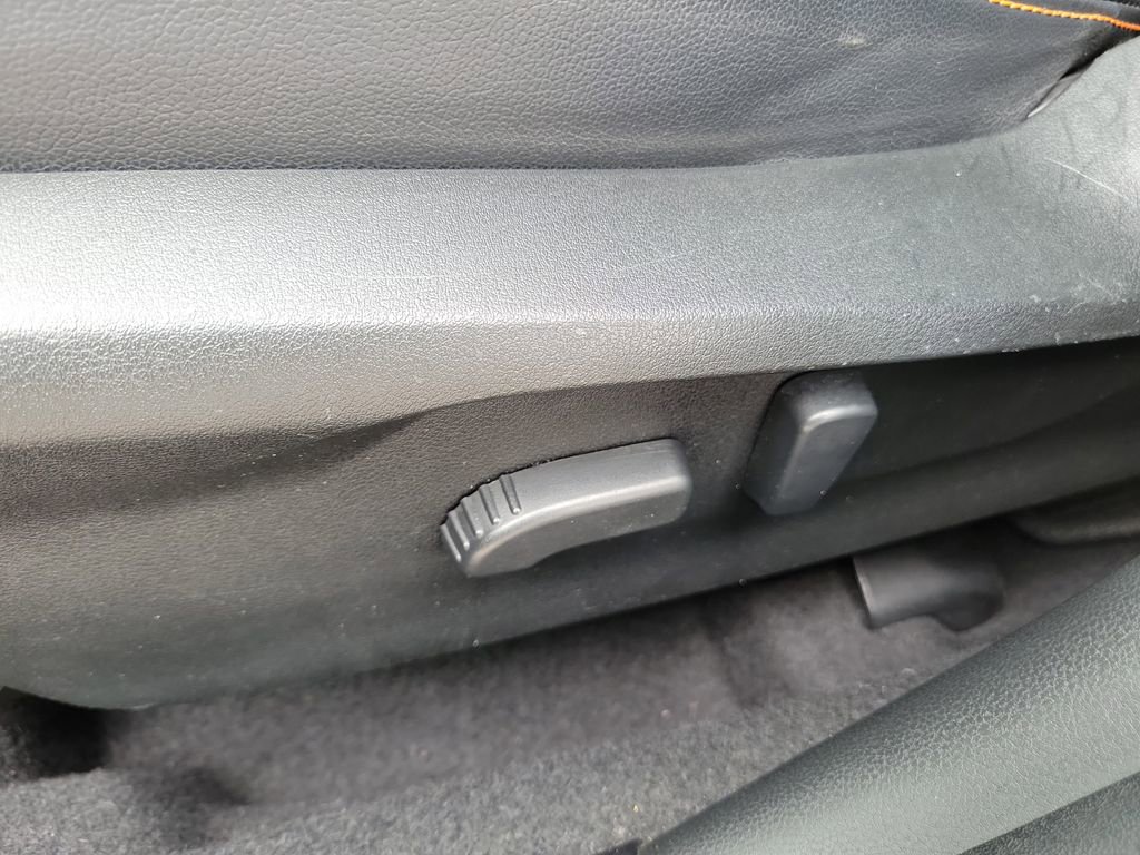 Used 2019 Subaru Crosstrek 2.0i Limited w/ Moonroof Package image 17