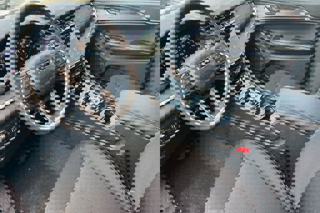 New 2025 Jeep Grand Cherokee Laredo X image 10