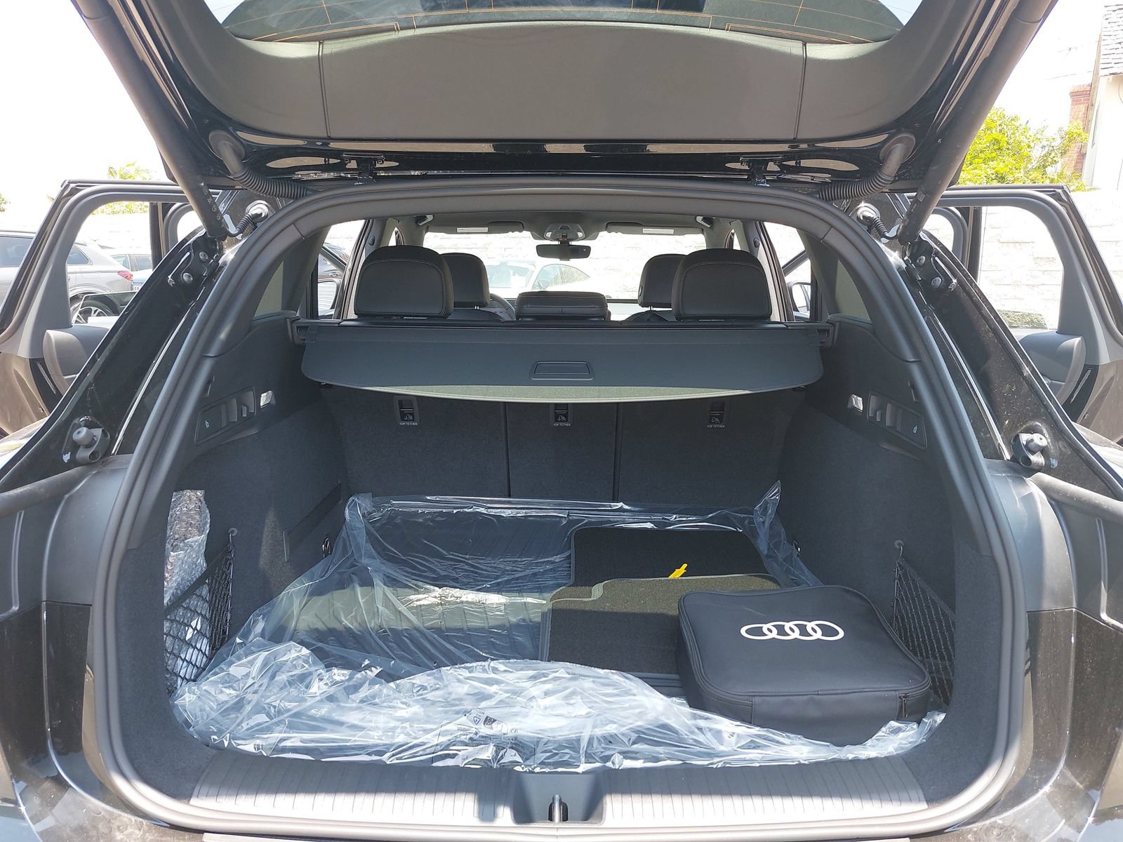 New 2027 Audi Q6 e-tron Premium AWD/4WD image 12