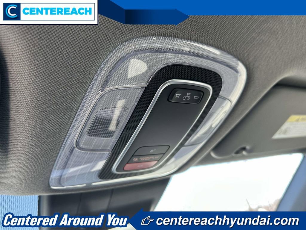 Used 2023 Hyundai Elantra SEL FWD image 27