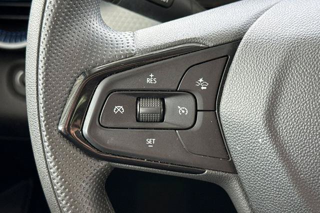 Used 2025 Chevrolet Trax LS FWD image 32