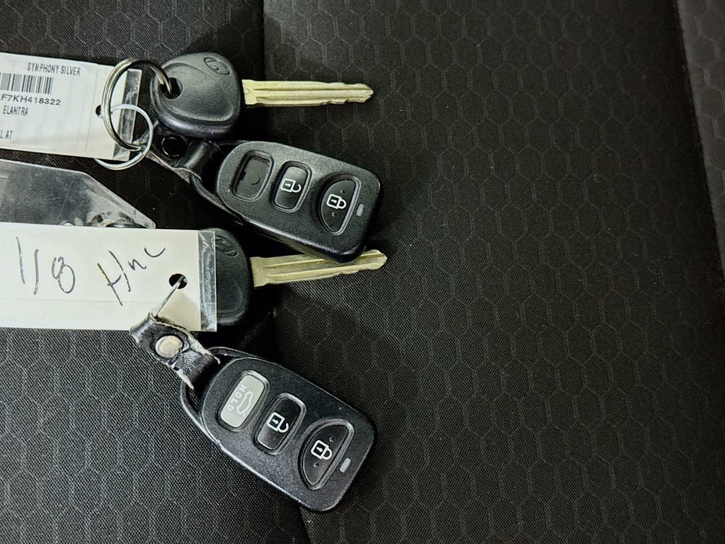 Used 2019 Hyundai Elantra SEL w/ Cargo Package image 30