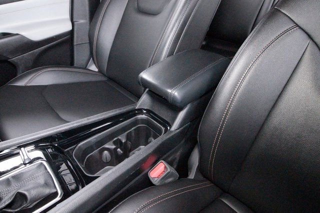 Used 2024 Jeep Compass Limited w/ Sun and Sound Group image 11