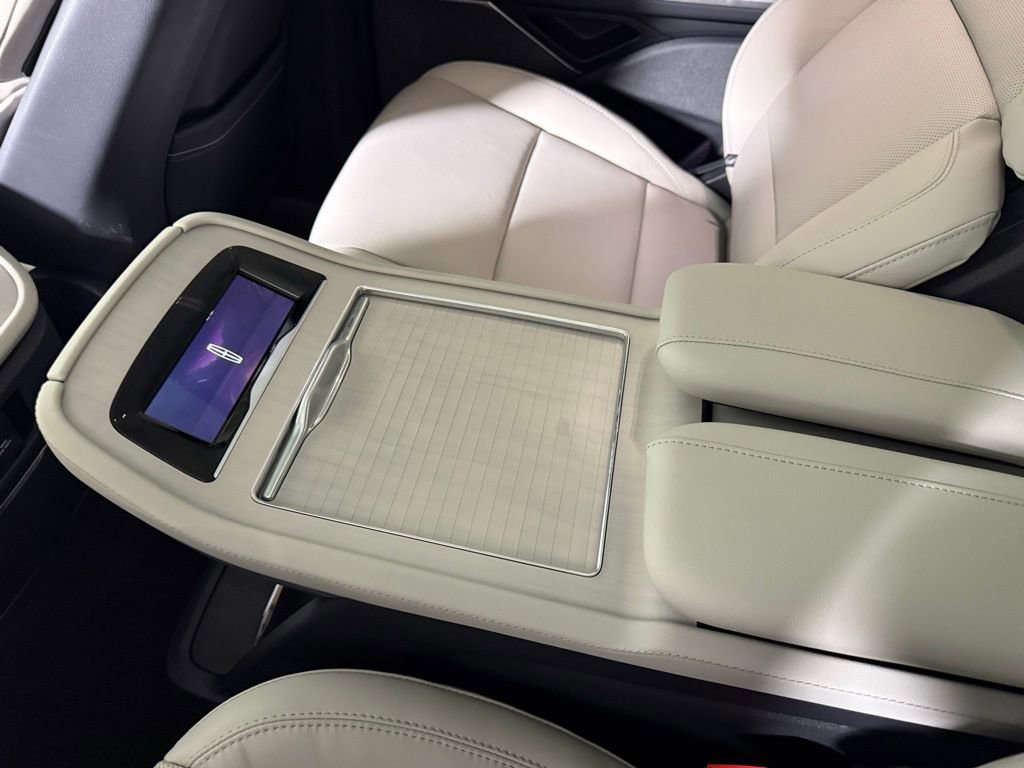 New 2025 Lincoln Navigator Reserve image 48