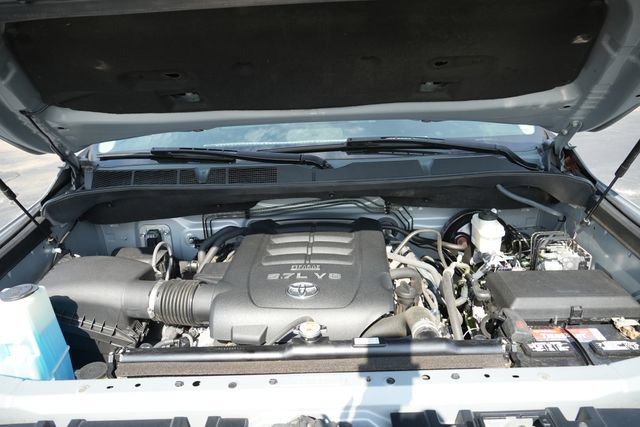 Used 2021 Toyota Tundra Limited w/ Limited Premium Package AWD/4WD image 15