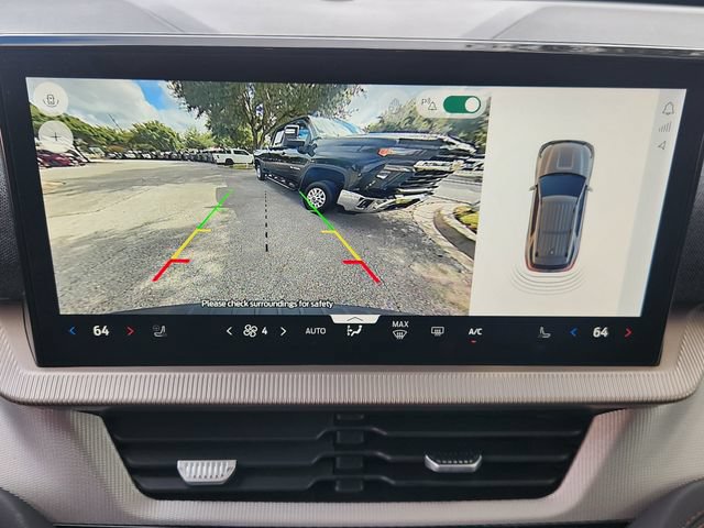 Used 2025 Ford Explorer Active w/ Active Comfort Package RWD image 19