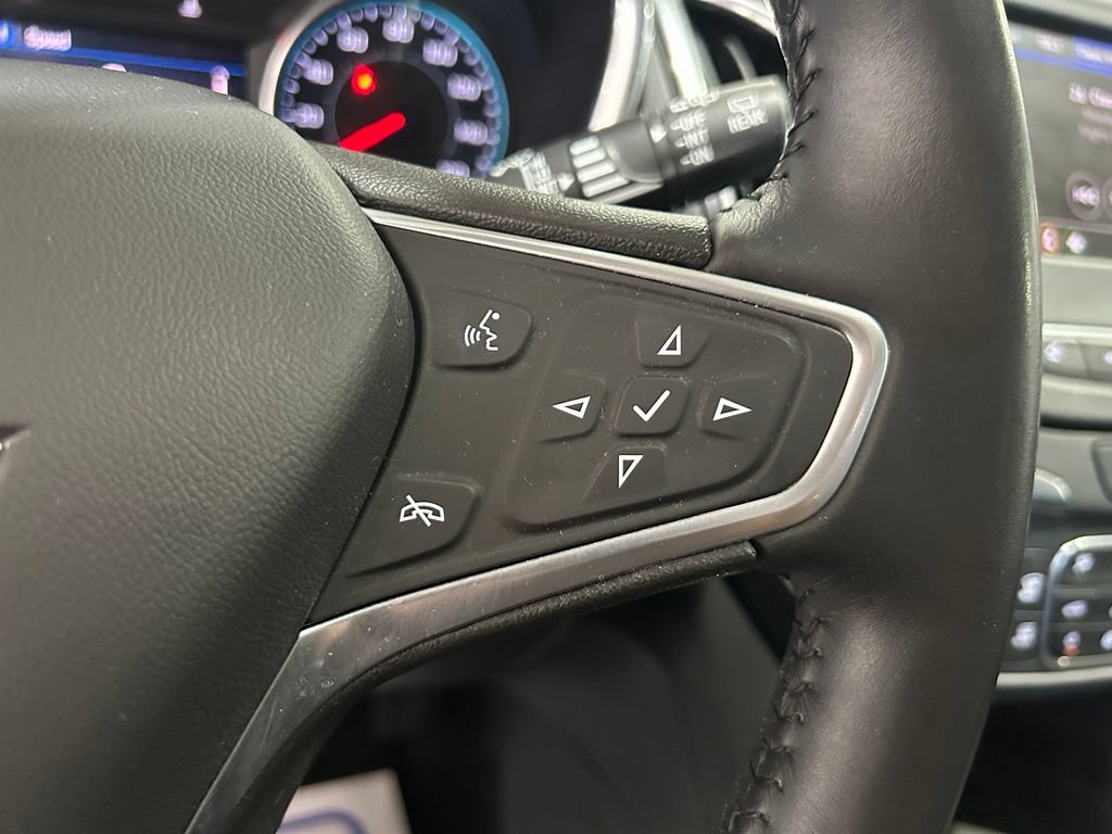Used 2022 Chevrolet Equinox LT FWD image 23