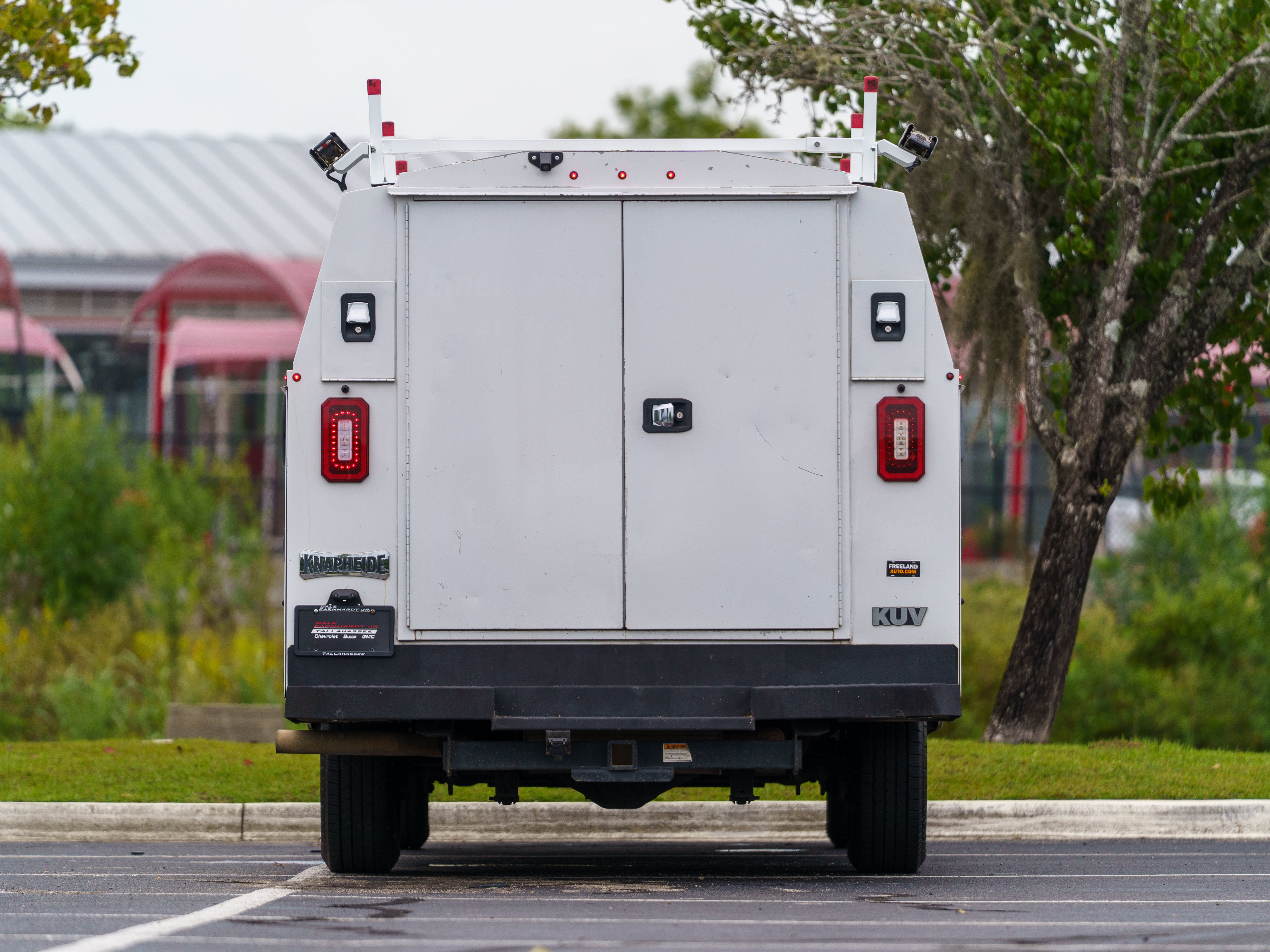 Used 2022 Chevrolet Express 3500 w/ Power Convenience Package RWD image 40