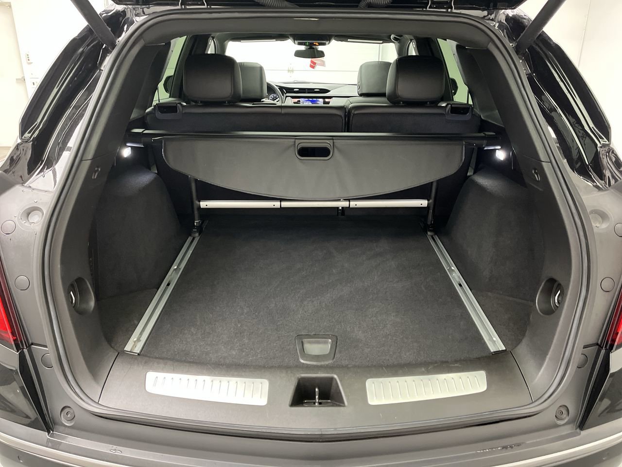 Certified 2025 Cadillac XT5 Premium Luxury image 33
