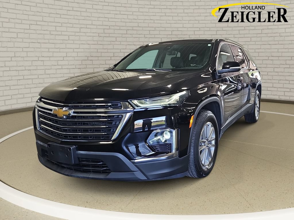Used 2023 Chevrolet Traverse LT w/ LPO, Floor Liner Package AWD/4WD image 1