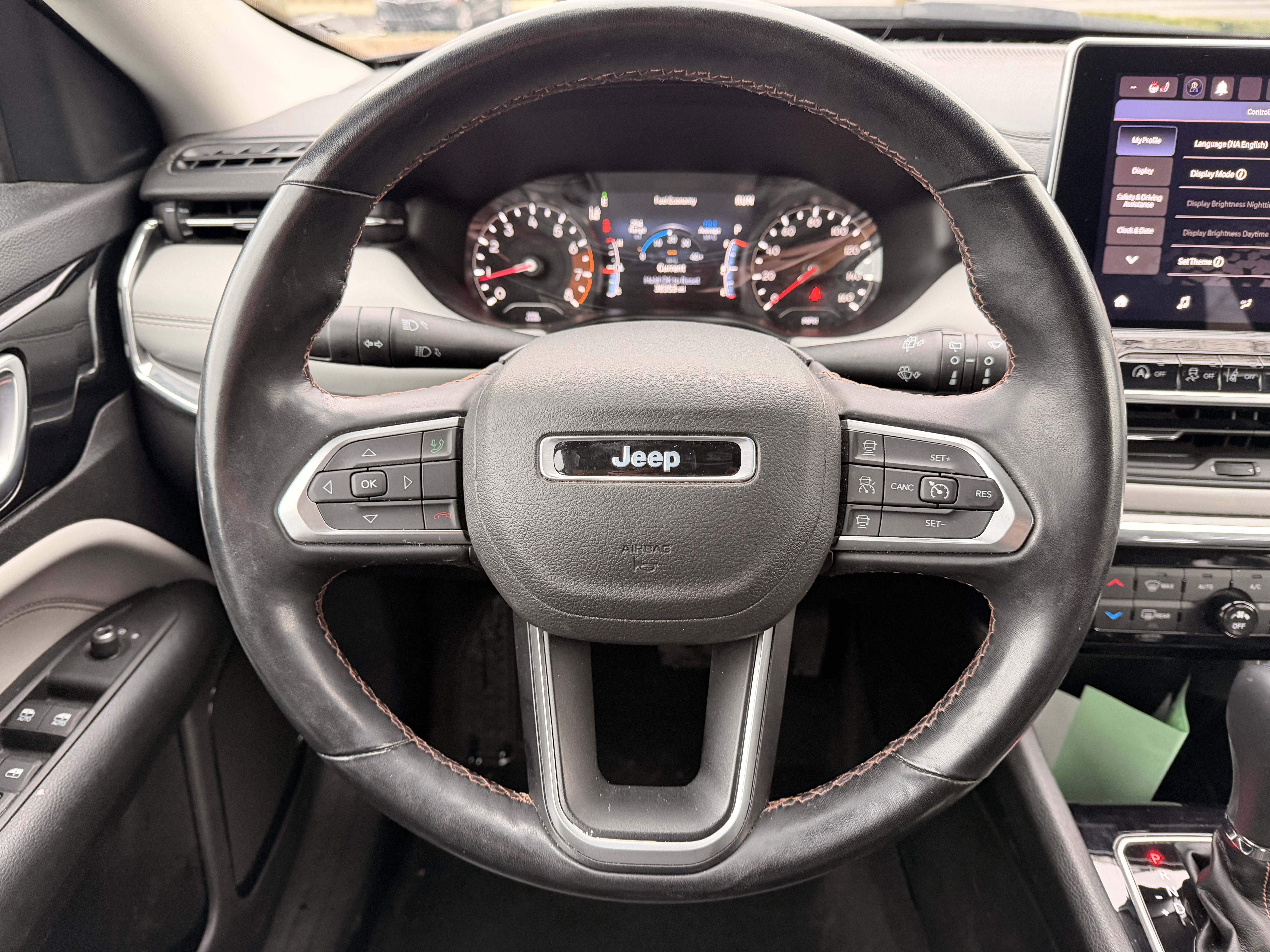 Used 2022 Jeep Compass Limited image 16