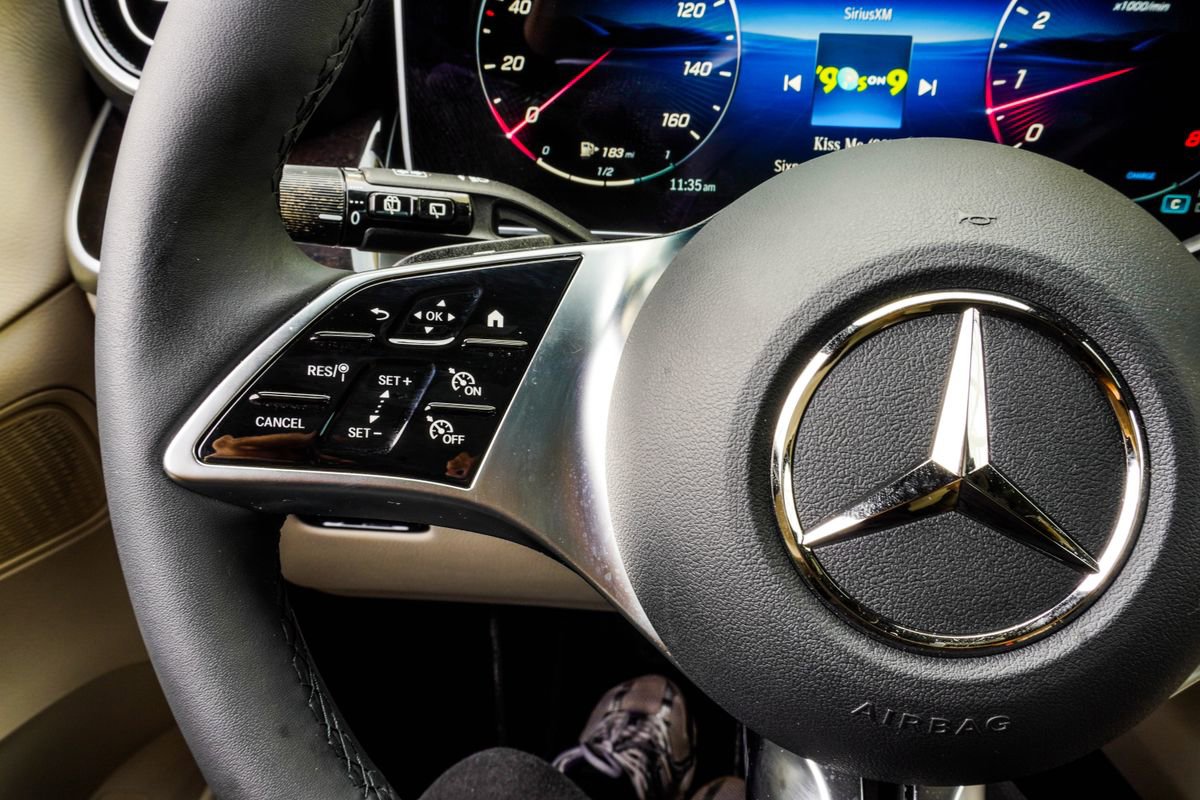 Used 2026 Mercedes-Benz GLC 300 4MATIC image 26