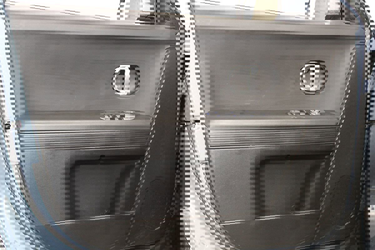 Used 2024 Hyundai Ioniq 5 SEL image 24