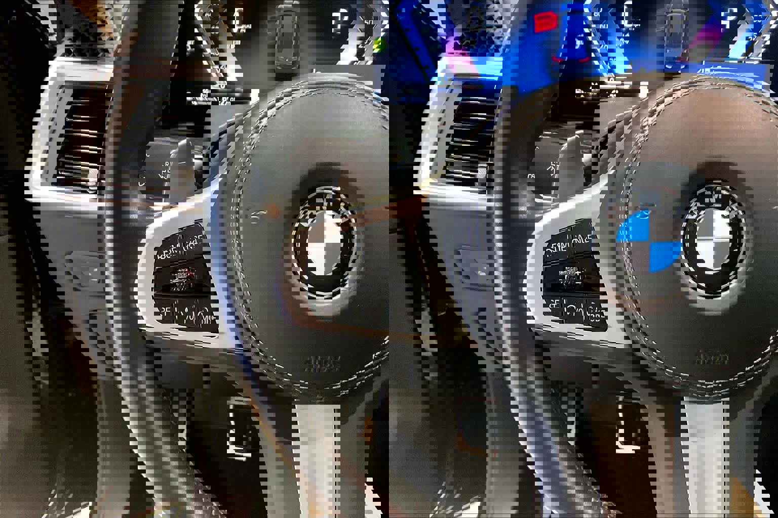 Used 2024 BMW X5 xDrive40i w/ M Sport Package image 22