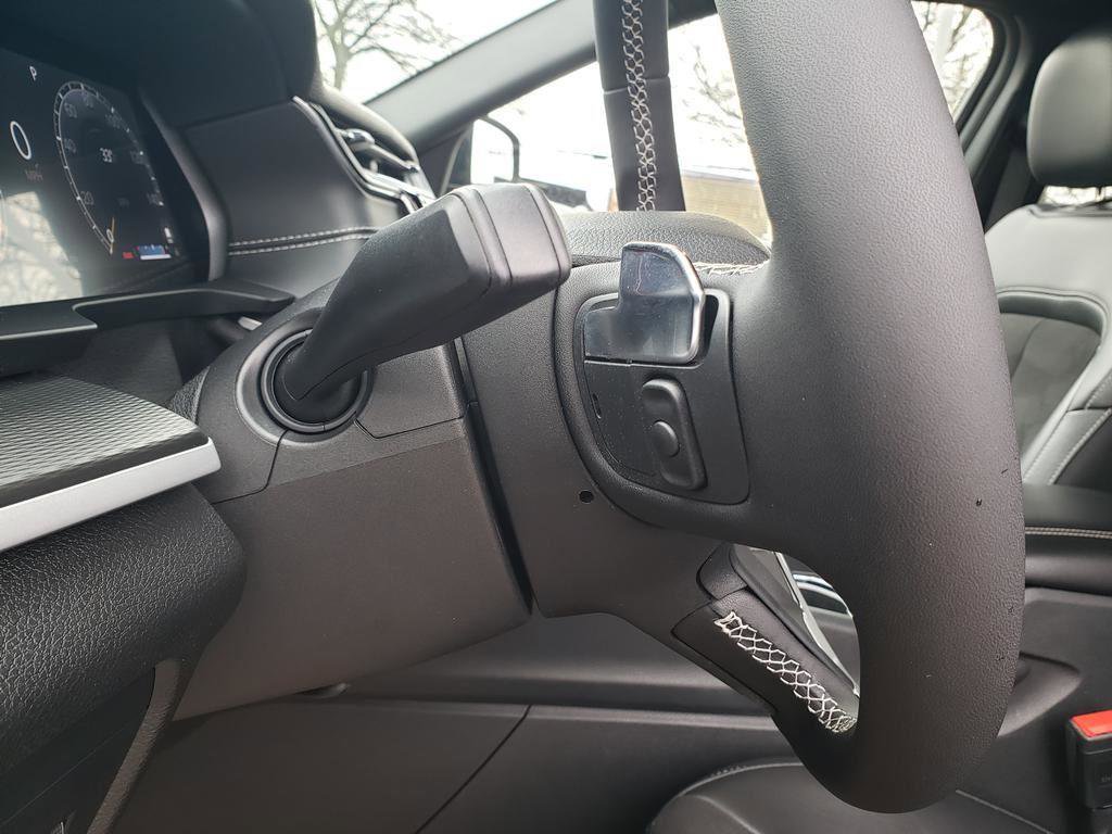 Used 2023 Jeep Grand Cherokee L Laredo image 32