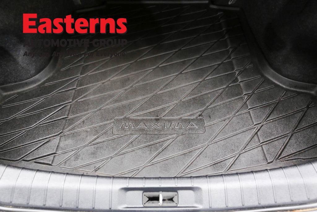 Used 2016 Nissan Maxima Platinum w/ Interior Lighting Package image 9