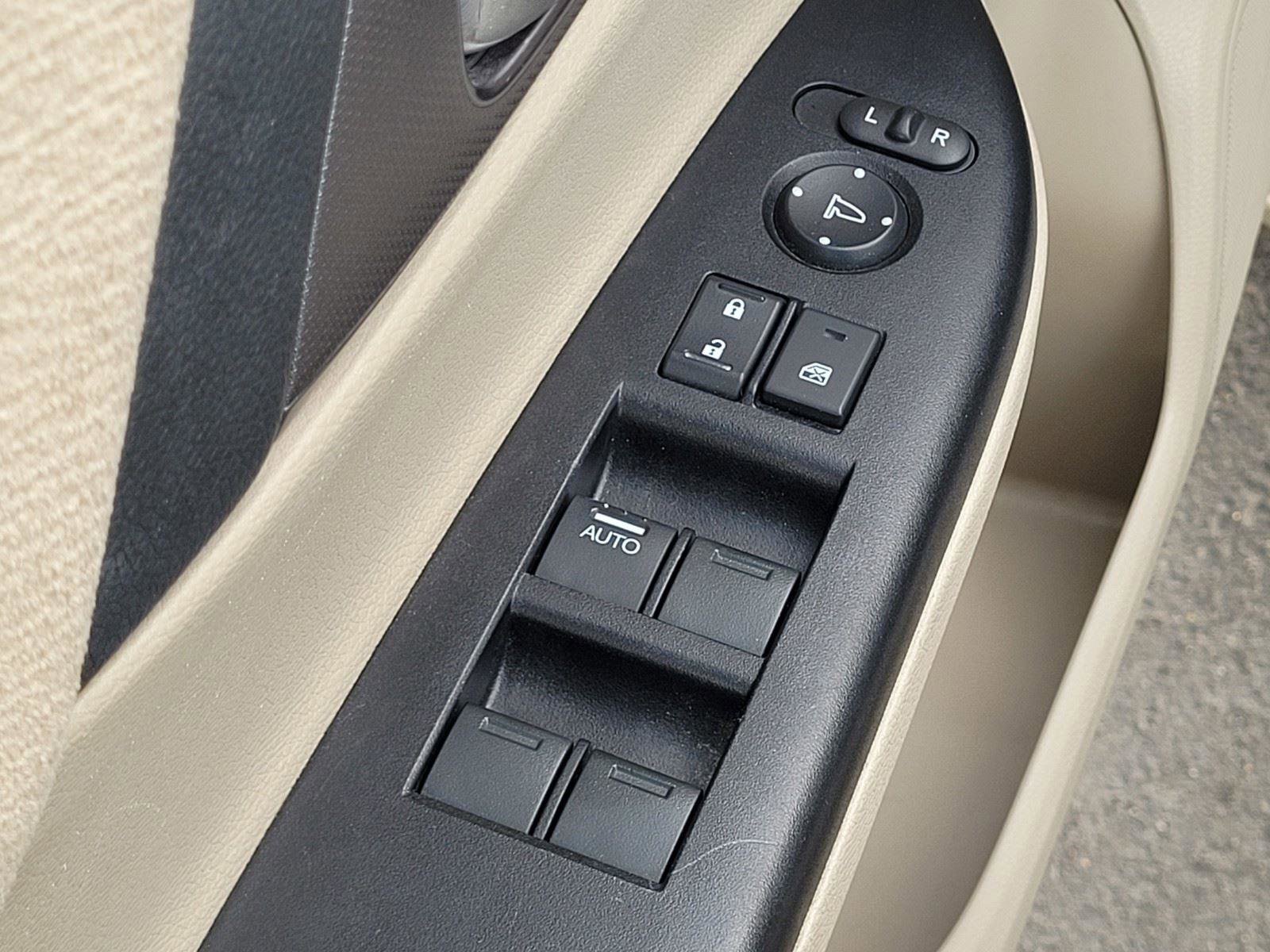 Used 2013 Honda Accord LX image 18