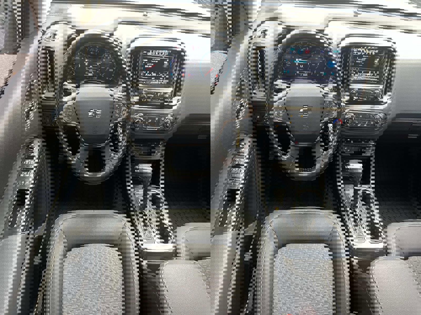 Used 2018 Chevrolet Colorado Z71 image 23