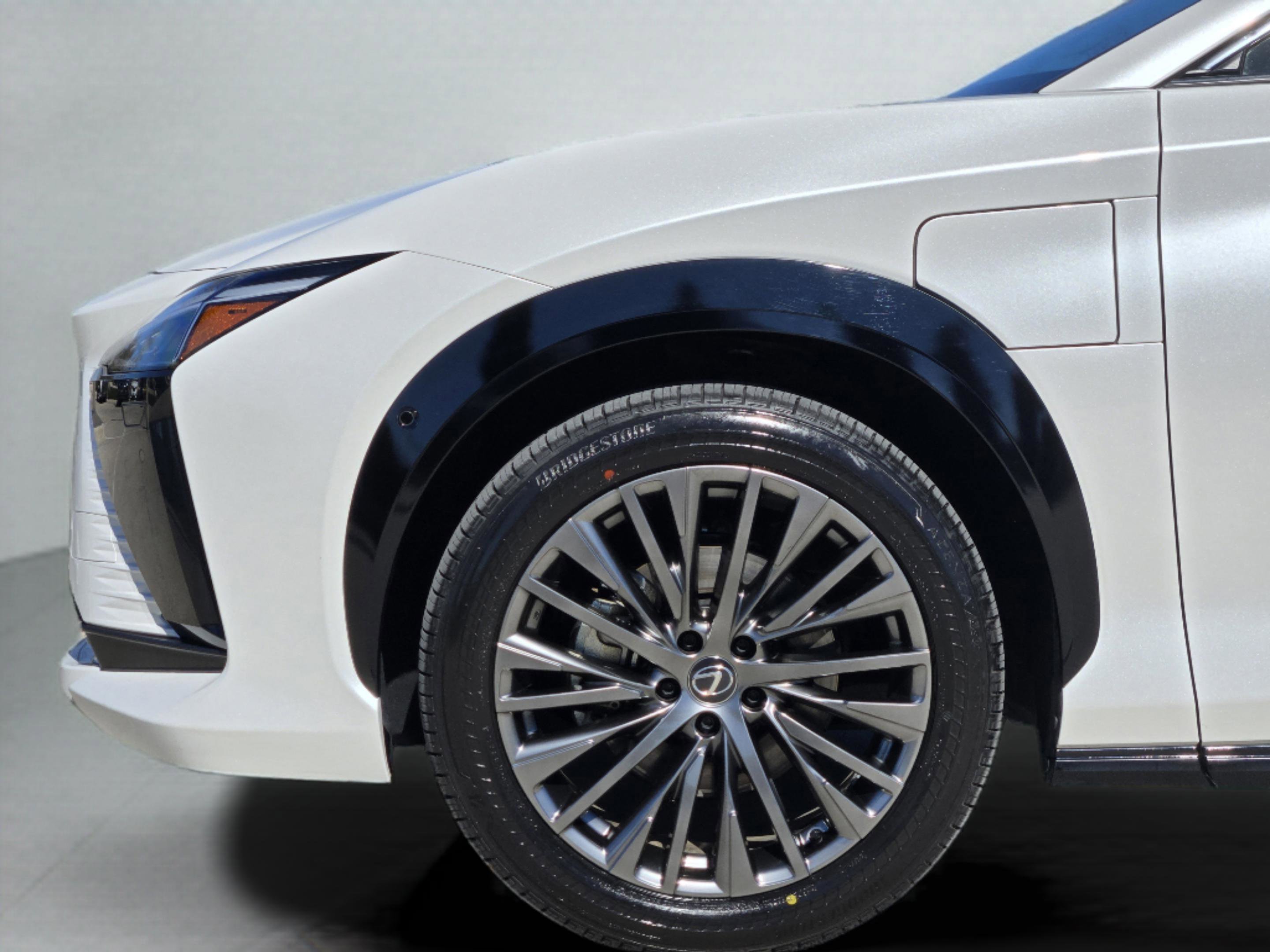 Used 2023 Lexus RZ 450e Premium w/ Accessory Package (Z1) image 39