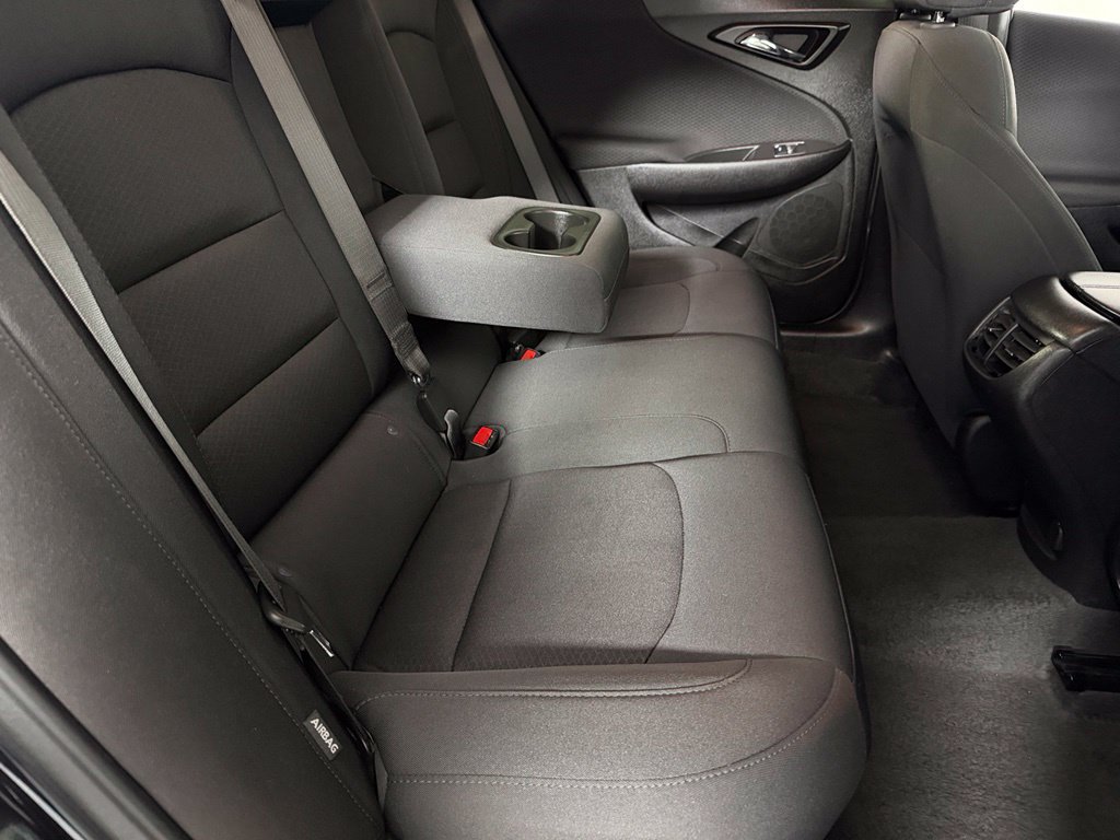 Used 2025 Chevrolet Malibu LT FWD image 19