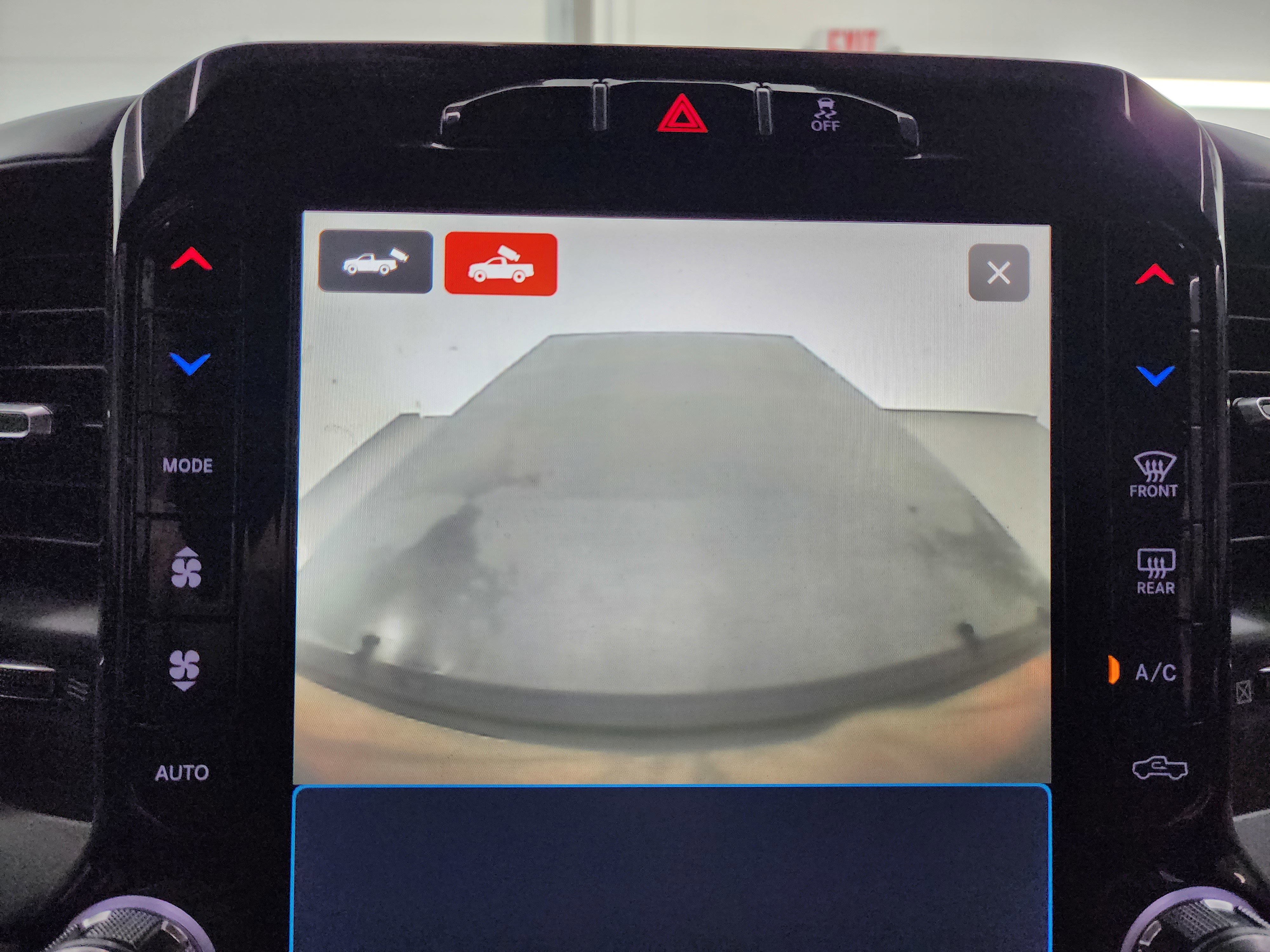 Used 2022 RAM 2500 Big Horn w/ Level C Equiment Group image 16