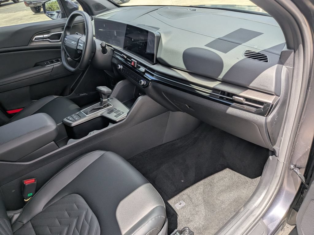 Certified 2026 Kia Sportage X-Line w/ X-Line Technology Package AWD/4WD image 13