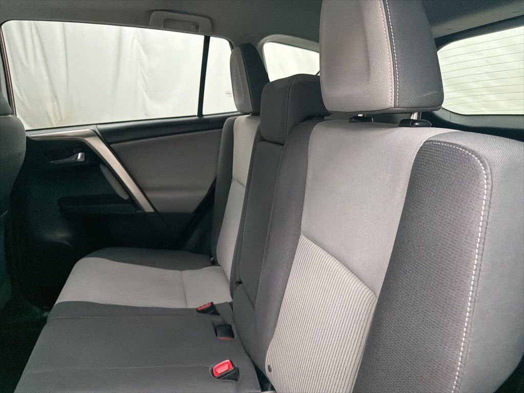 Used 2015 Toyota RAV4 XLE image 18