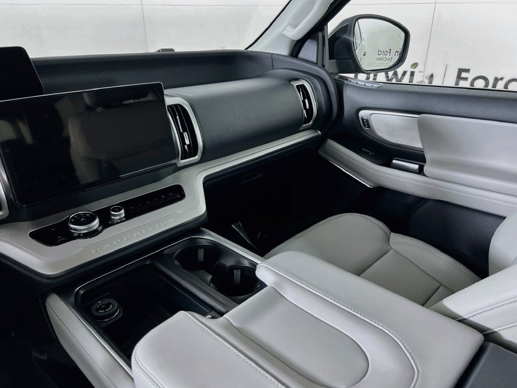 New 2027 Ford Expedition Active AWD/4WD image 27