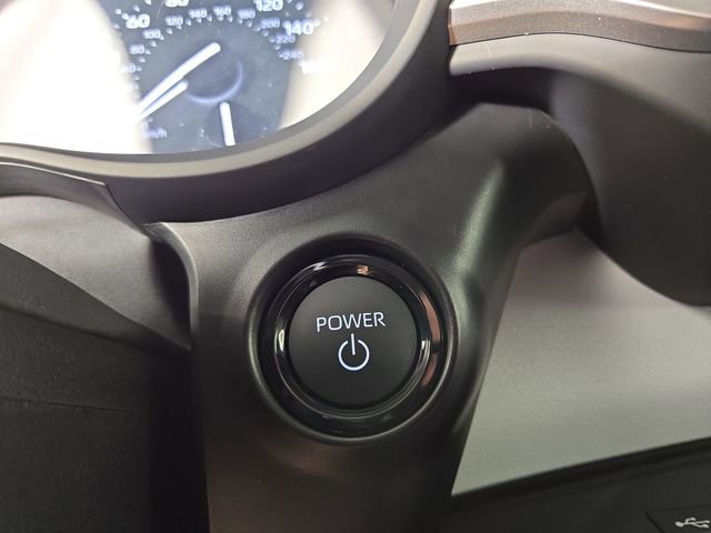 New 2025 Toyota Sienna XLE image 25