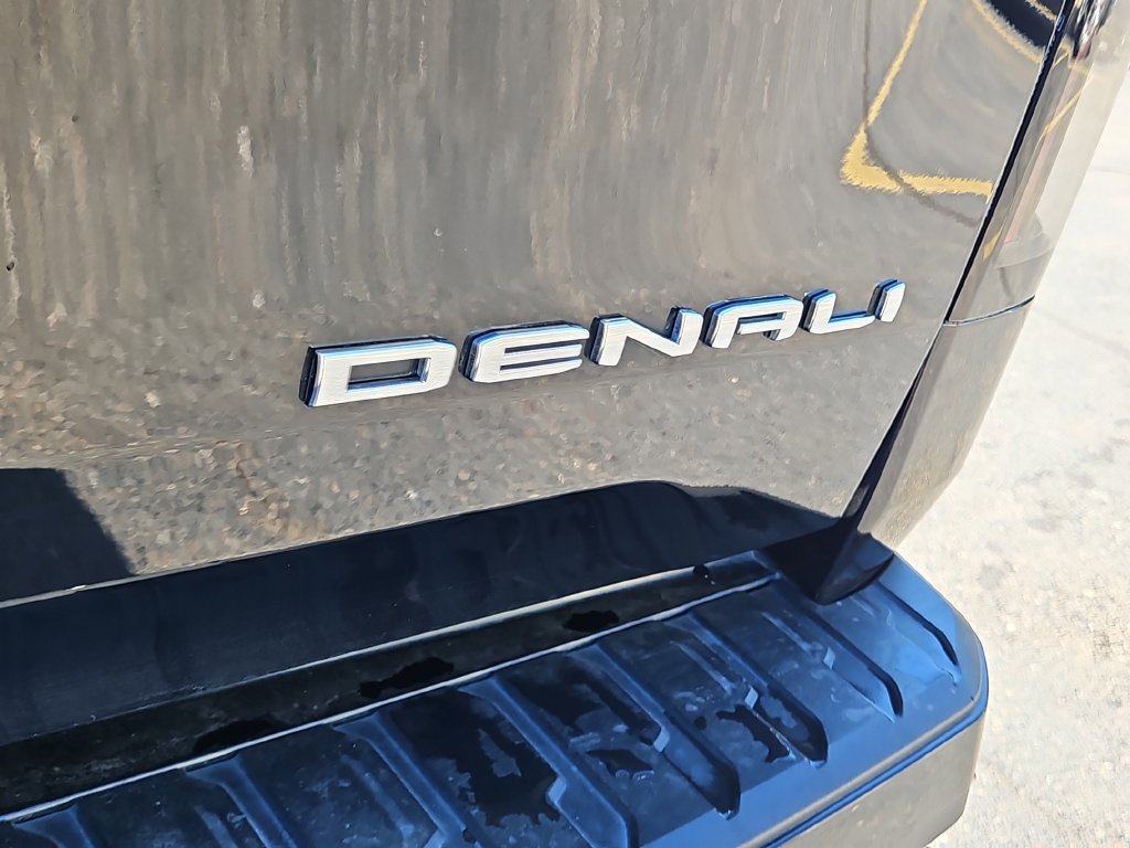 Used 2025 GMC Sierra EV Denali AWD/4WD image 9