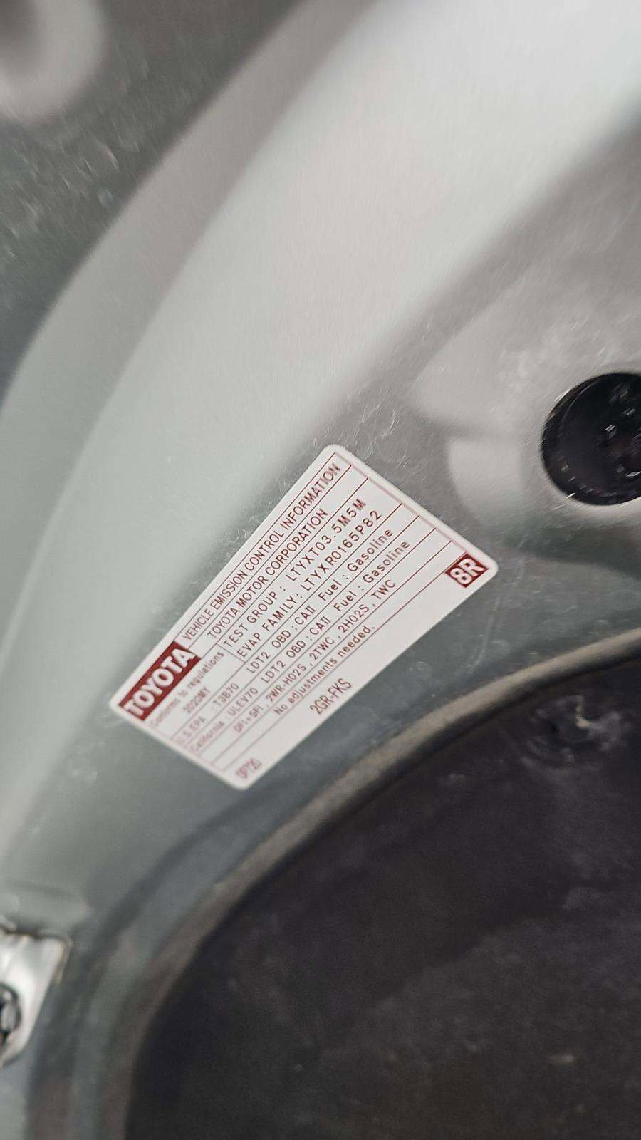 Used 2020 Toyota Highlander XLE image 26