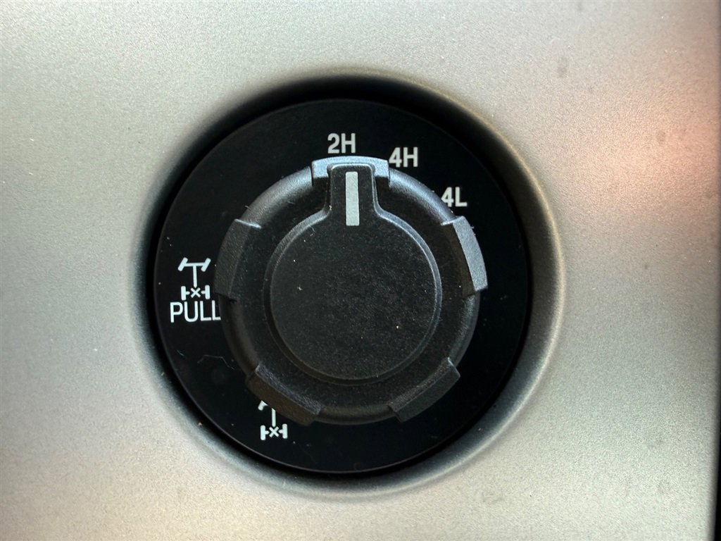 Used 2013 Ford F150 XLT w/ Luxury Equipment Group AWD/4WD image 8