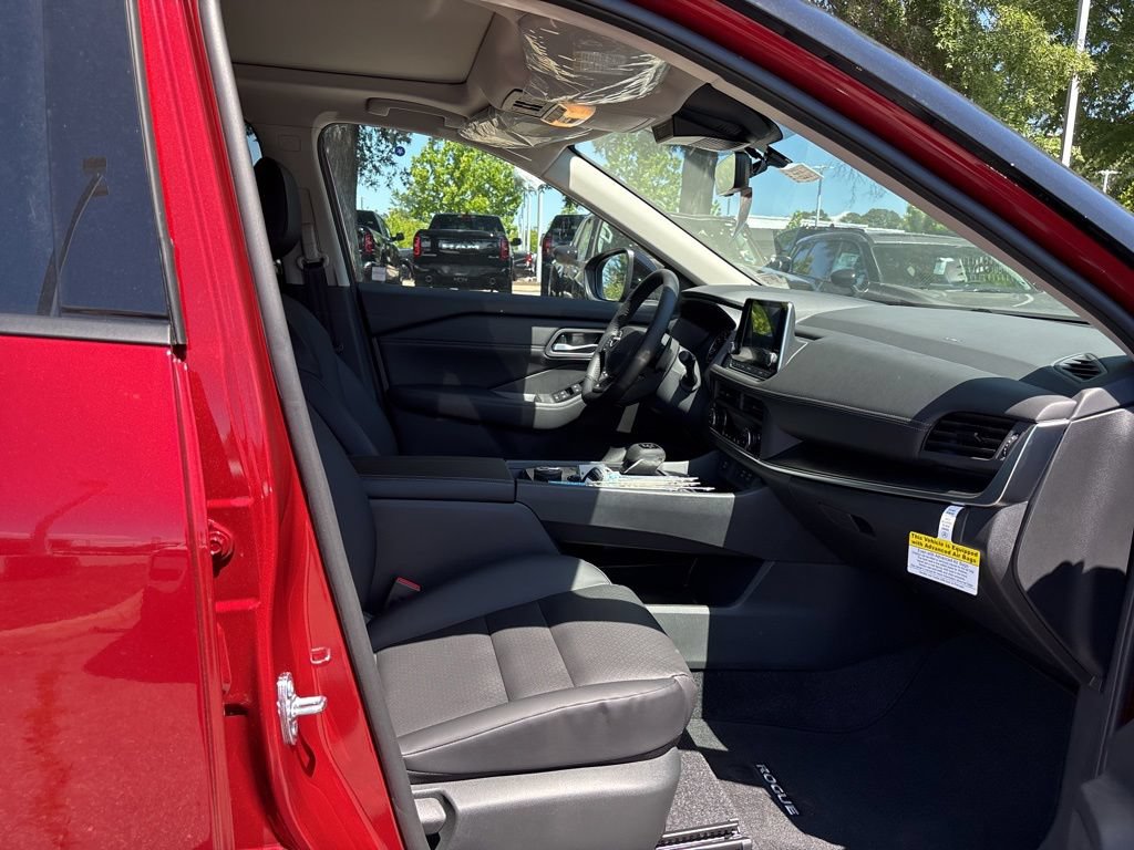 New 2026 Nissan Rogue Dark Armor AWD/4WD image 18