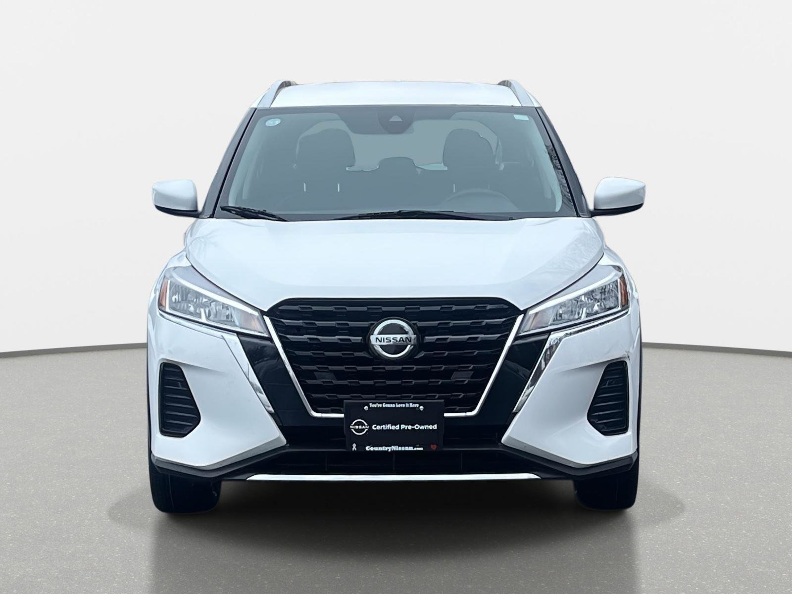 Used 2021 Nissan Kicks SV image 2