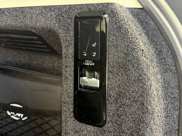 Used 2023 Land Rover Range Rover SE AWD/4WD image 19