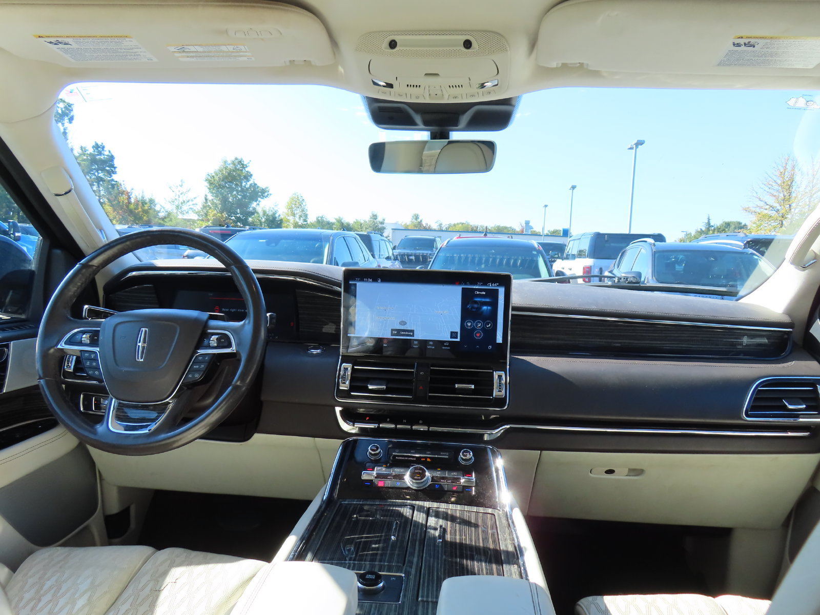 Used 2023 Lincoln Navigator Black Label AWD/4WD image 17