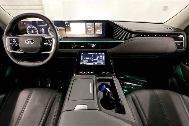 Used 2025 INFINITI QX80 Sensory image 18