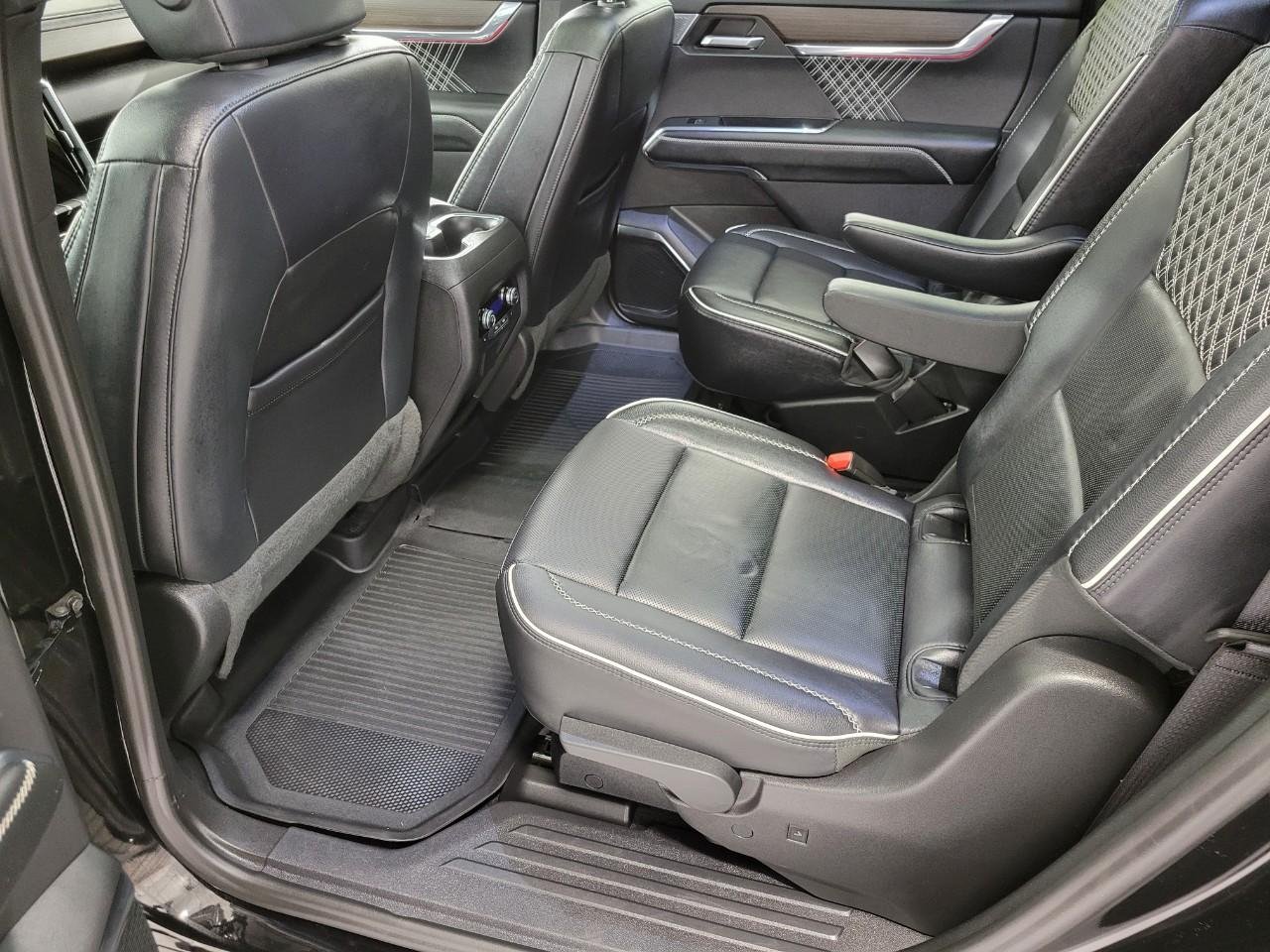 Used 2024 GMC Acadia Denali w/ Super Cruise Package AWD/4WD image 49