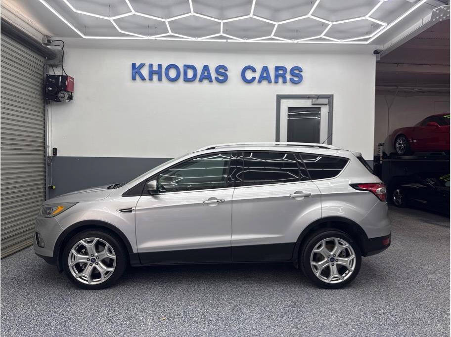 Used 2017 Ford Escape Titanium FWD image 1
