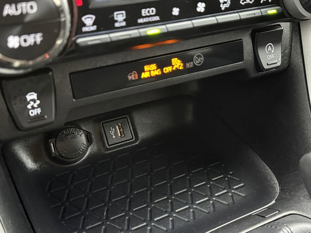Certified 2025 Toyota RAV4 XLE image 34