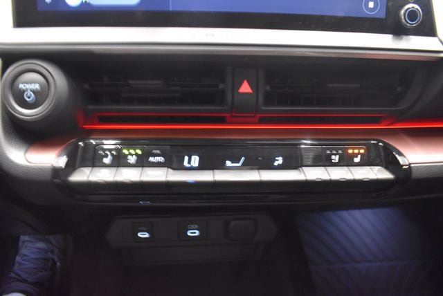 Used 2024 Toyota Prius Prime Premium w/ Advanced Technology Package FWD image 24