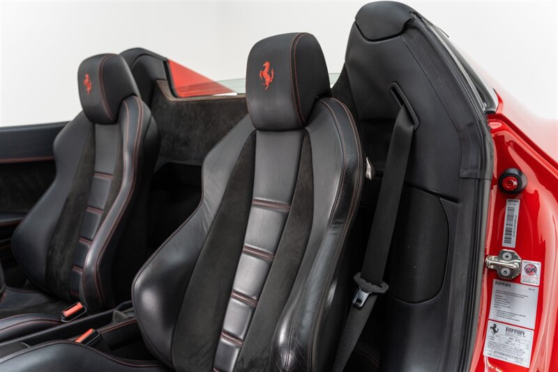 Used 2012 Ferrari 458 Spider RWD image 38