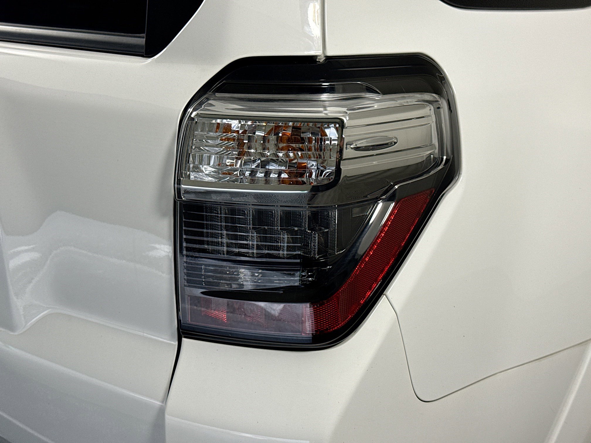Used 2021 Toyota 4Runner SR5 Premium w/ Moonroof Package RWD image 34