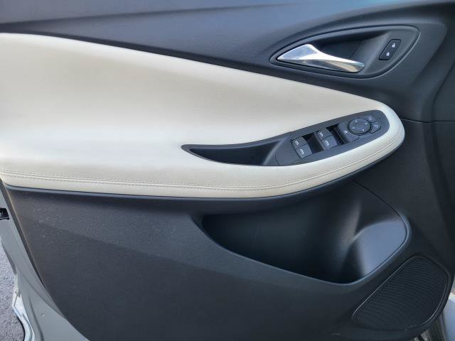 Used 2023 Buick Encore GX Preferred w/ Cold Weather Comfort Package FWD image 9