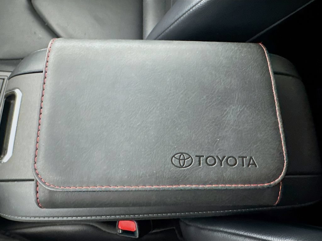 Used 2023 Toyota Highlander XLE AWD/4WD image 36