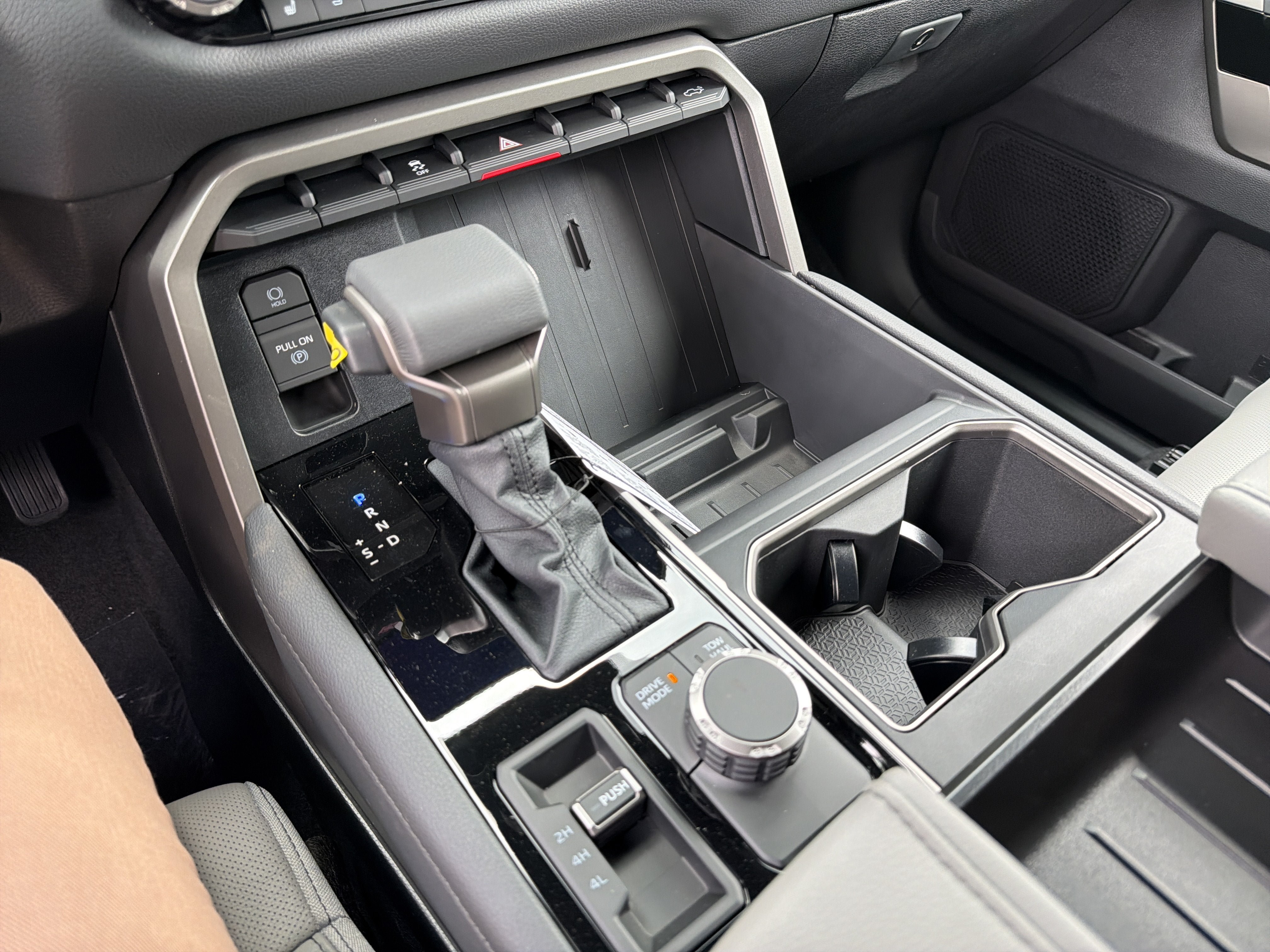 New 2026 Toyota Tundra Limited AWD/4WD image 22