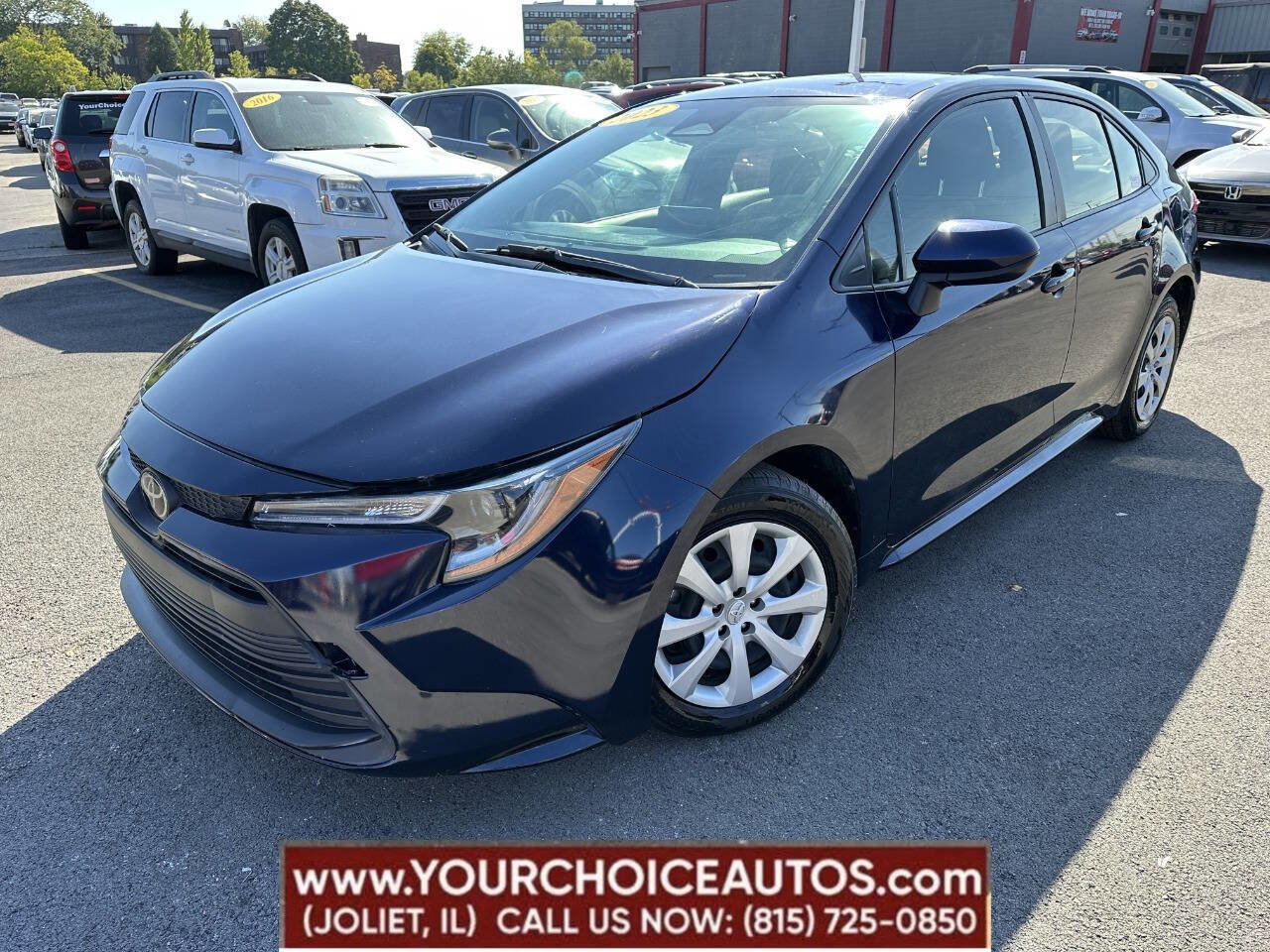 Used 2023 Toyota Corolla LE image 1