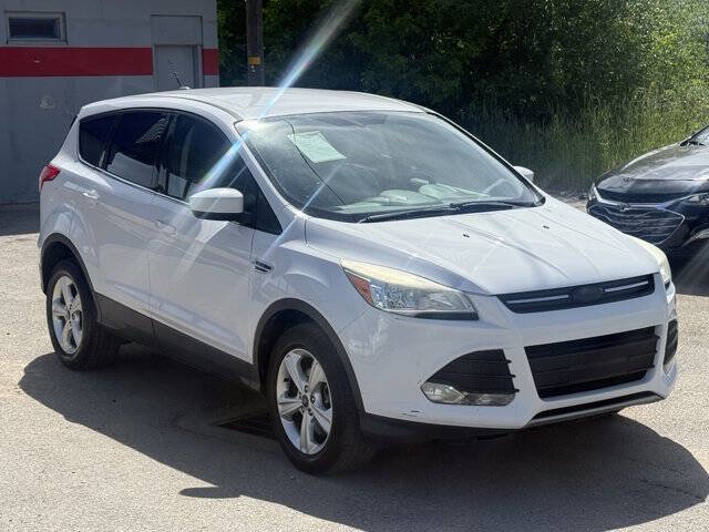 Used 2014 Ford Escape SE AWD/4WD image 2