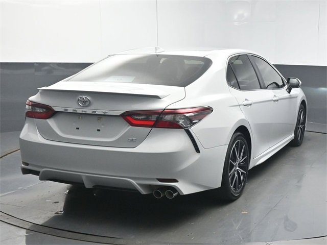 Used 2024 Toyota Camry SE image 8