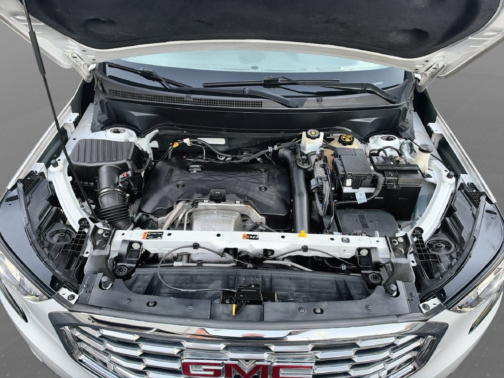 Used 2019 GMC Terrain Denali w/ Advanced Safety Package AWD/4WD image 24